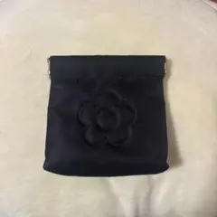 MARY QUANT ブラック バネ口ポーチ