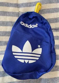 新品未使用　adidas アディダス ミニポーチ　リュック型　カラビナ付き　青