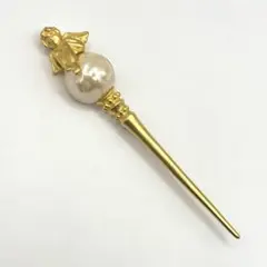 【美品】KARL LAGERFELD ブローチ 天使 フェイクパール ゴールドのサムネイル