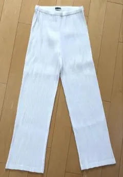 プリーツプリーズ　ホワイト　パンツ 2026年最新】プリーツプリーズ パンツ ホワイトの人気アイテム - メルカリ