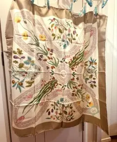 GUCCI グッチ ヴィットリオ アッコルネロ スカーフ シルク フローラ