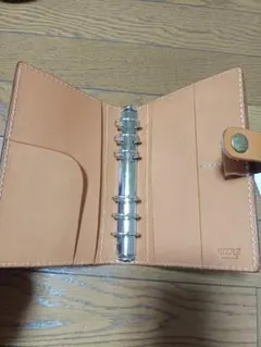 【極美品】HERZ ヘルツ ノートパッドホルダー A4サイズ キャメル 本革 極美品】HERZ ヘルツ ノートパッドホルダー A4サイズ キャメル 本革