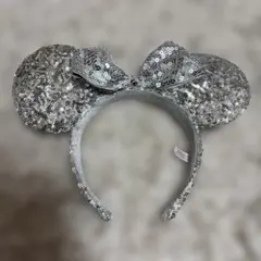 ディズニーカチューシャ ミニー スパンコールシルバー