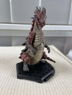 モンスターハンター　ラオシャンロン　フィギュア