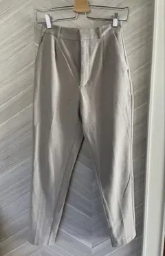 GU ベージュ　スラックス Sサイズ