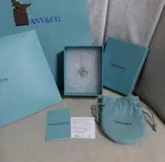 TIFFANY & Co. ティファニー ラビング ハートクローバー ネックレス