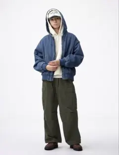 GU ジーユー　スーパーワイドカーゴパンツ　ワイドパンツ カーゴパンツ　オリーブ