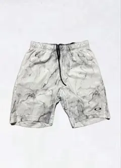 OAKLEY ショートパンツ ハーフパンツのサムネイル