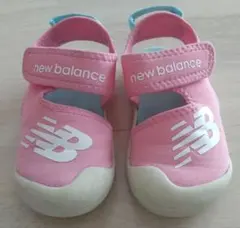new balance ピンク サンダル　16cm