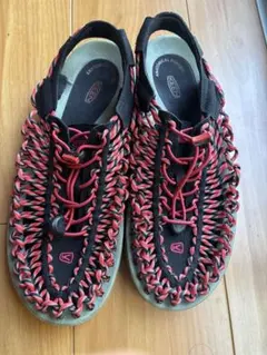 KEEN UNEEK（キーン ユニーク） 人気のタイダイ・レインボーカラー