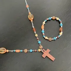 【送料込・匿名発送】カジュアル　木製十字架 ネックレスとブレスレットセット