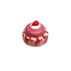【新品・未使用】いちごのシャルロットケーキ　フェーヴ　フェーブ　フランス　送料込