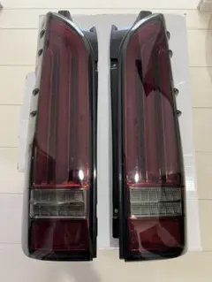 ヴァレンティ REVO2 ULTIMATEハイエース テールランプ - メルカリ