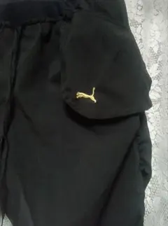 プーマ　レディースクロップドパンツ　　　Sサイズ