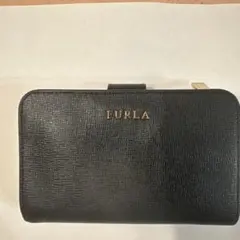 《美品》FURLA ブラック 二つ折り財布
