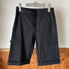 【新品】コムサデモード 黒のカーゴハーフパンツ 160Ａ