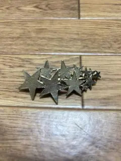 【送料込】星モチーフ ゴールド ヘアクリップ
