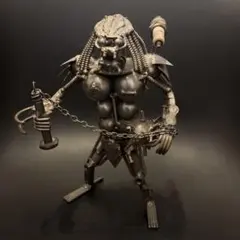 ⭐︎値下げ　プレデター　金属製アートフィギュア 約20cm