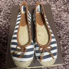 Item thumbnail for item b3902e1e-df7c-47cc-8bca-640b948a4b22