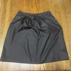 미사용 品 自由区 ひざ丈フレアスカート ダークブラウン