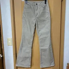 GU コーデュロイフレアパンツ　S ベージュ