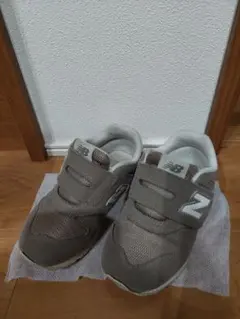 New Balance 373 ブラウン キッズスニーカー