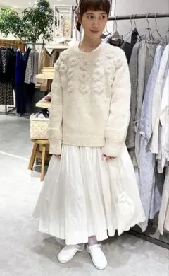 porter des boutons 　花柄　ペルーニット　アイボリー