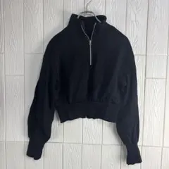 GU ブラック ハイネック トレーナー　サイズS クロップド