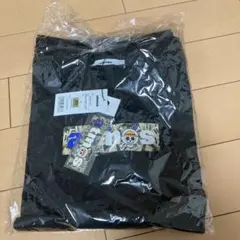 atmos ONE PIECE Tシャツ　新品 おまけ付きのサムネイル