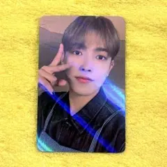 ateez movement makestar 特典 トレカ ホンジュン ホロ ateez movement makestar 特典 トレカ ホンジュン ホロ - メルカリ