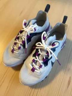 NIKE リアクト　レディース　23.5cm