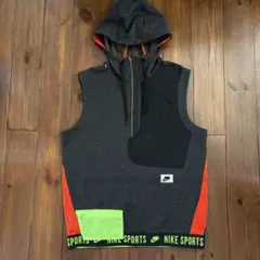 Nike フード付きベスト グレー/オレンジ/緑