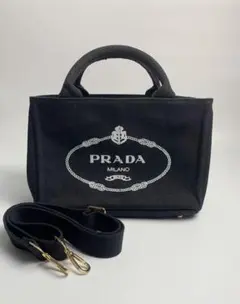 PRADA ブラックキャンバスショルダーバッグ