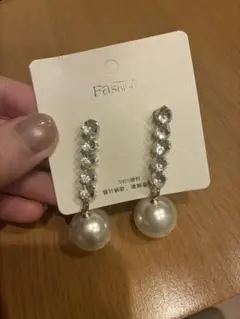 パールとストーンのロングピアス