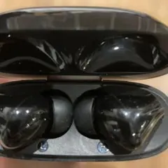 ブラック ワイヤレスイヤホン インイヤー型