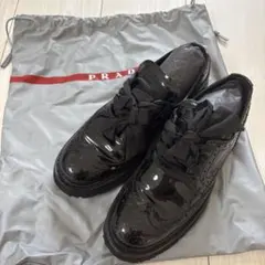 PRADA エナメルブラック スニーカー　ローファーのサムネイル