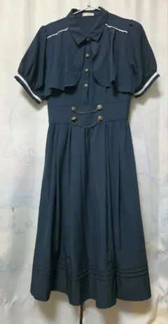 axes femme ワンピース 半袖
