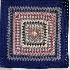 手編み　マルチカバー　グラニースクエア