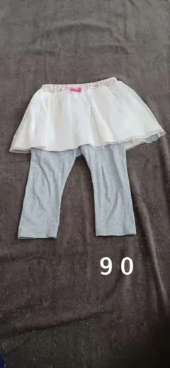 チュチュスカート ホワイト/グレーにピンクリボン付