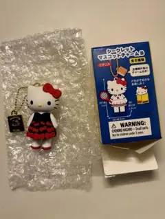ハローキティ展　シークレットマスコットチャーム　ハートドレス