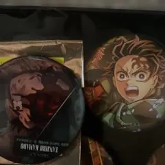 鬼滅の刃　無限城編　第一章　猗窩座再来　キービジュアル缶バッジ　炭治郎　他1点