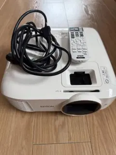 EPSON EH-TW5650 液晶プロジェクター 94時間作動 - メルカリ