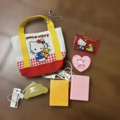 サンリオキャラクターズ　ミニトートチャーム　ハローキティ　サンリオおまけ