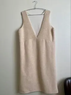 ベージュ Vネック ベスト ベルト付き