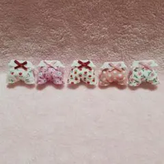 赤ちゃん　お洋服　フリルサロペット五点セット⑦　リボン