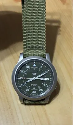 人気セイコーファイブ自動巻き腕時計Seiko 5 SNK805 人気セイコーファイブ自動巻き腕時計Seiko 5 SNK805