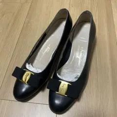 Salvatore Ferragamo パンプス ブラック