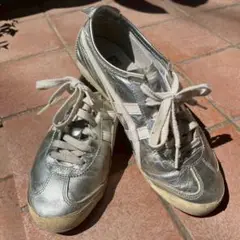 Onitsuka Tiger シルバースニーカーMEXICO 66 THL7C2