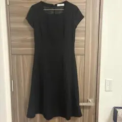 GALLERY VISCONTI 黒 ひざ丈ワンピース 半袖