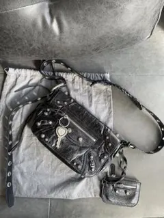 あ*い様 BALENCIAGA Le Cagole フラップバッグ XS